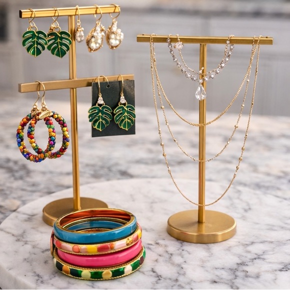 Brand Name/Boutique Jewelry Mystery Box - Picture 2 of 4